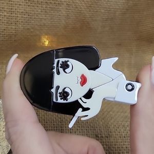 MOD GIRL PULP FICTION MIA BETTE DAVIS PIN